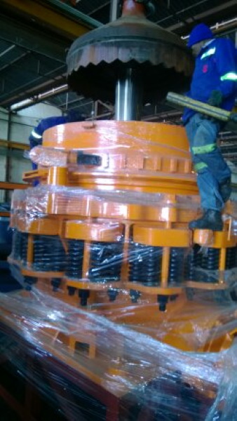 DAC599  4¼ ft Cone Crusher, standard head, USA Symons replica